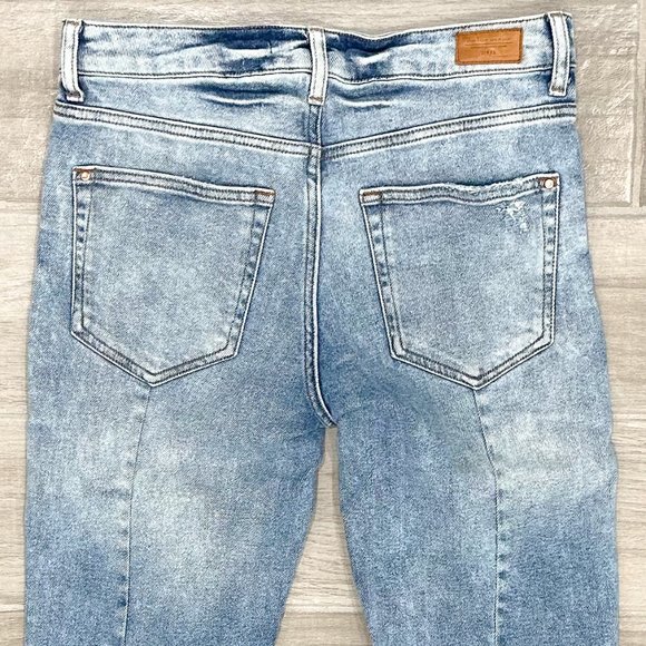 Zara Basic Z1975 Mid-Rise Distressed Kick Flare Ankle Slit Light Wash Jeans Sz 4 - Picture 9 of 12